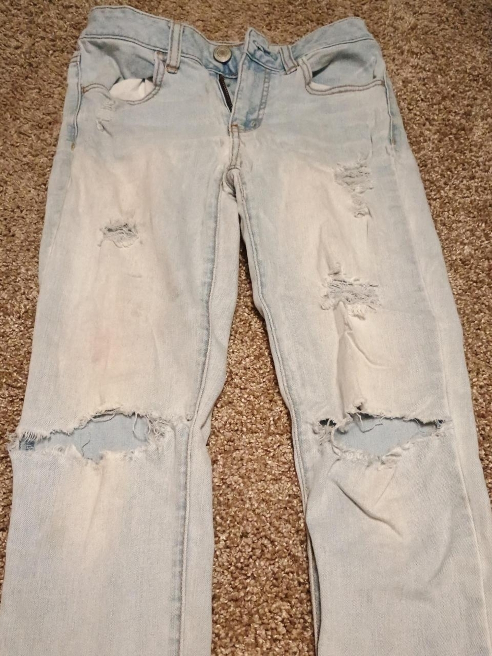 American Eagle Outfitters Light Blue Distressed Boyfriend Jeans